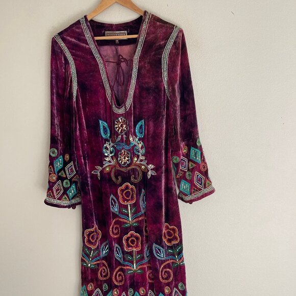 DOUBLE D RANCH Velvet Dress: Beads & Embroidery; Medium; Excellent Condition!!! - Picture 2 of 16